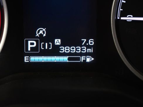 Used 2021 Subaru Forester Premium image 26