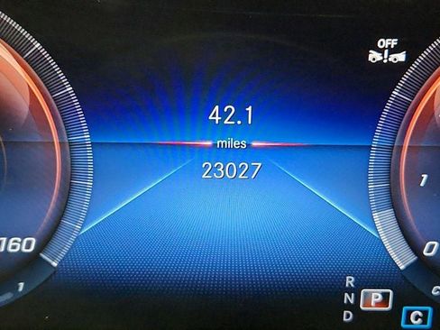 Used 2023 Mercedes-Benz GLA 250 w/ Premium Package image 14