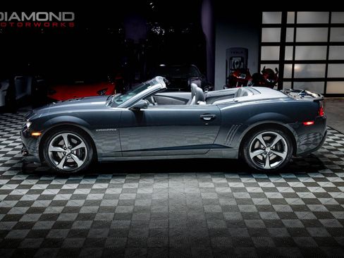 Used 2014 Chevrolet Camaro SS w/ RS Package image 32