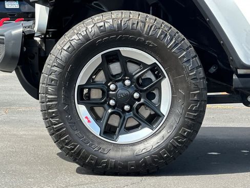 Used 2018 Jeep Wrangler Unlimited Rubicon AWD/4WD image 27