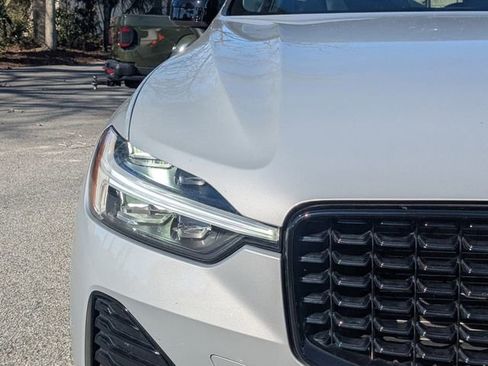 Certified 2024 Volvo XC60 B5 Plus w/ Protection Package Premier image 13