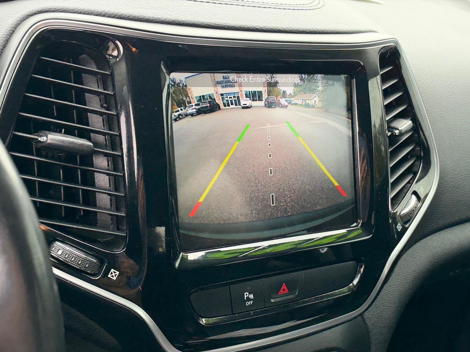 Used 2019 Jeep Cherokee Limited FWD image 18