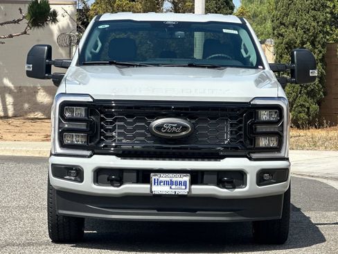 New 2026 Ford F250 XLT w/ XLT Premium Package AWD/4WD image 9