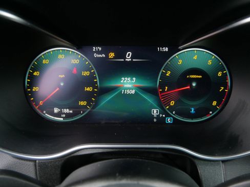 Used 2022 Mercedes-Benz GLC 300 4MATIC w/ Multimedia Package Lite image 35