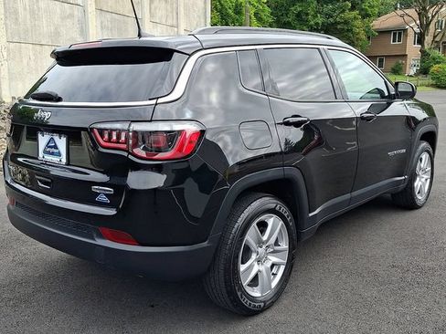 Used 2022 Jeep Compass Latitude w/ Convenience Group AWD/4WD image 6