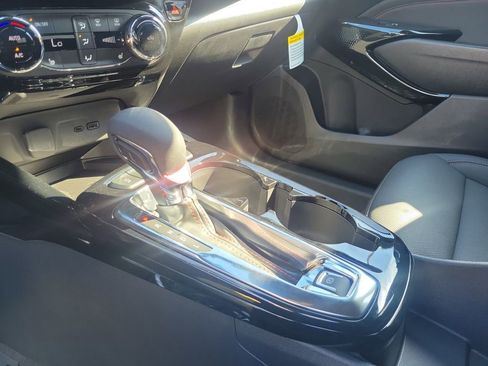 New 2026 Chevrolet Trax RS w/ Sunroof Package FWD image 30