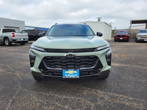 New 2026 Chevrolet Trax ACTIV w/ Sunroof Package FWD image 8