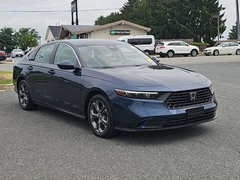 Used 2024 Honda Accord EX image 1