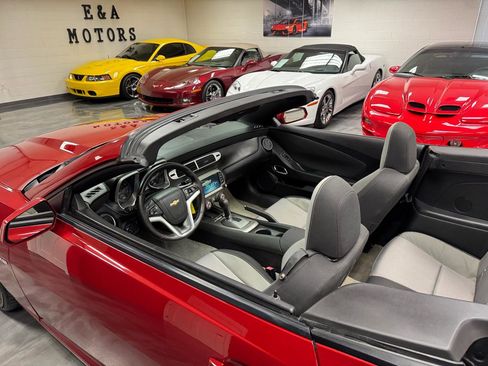Used 2015 Chevrolet Camaro LT image 26