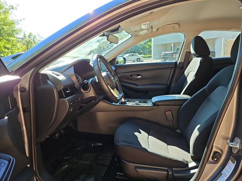 Certified 2024 Nissan Sentra SV w/ All-Weather Package FWD image 13