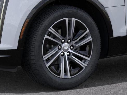 New 2026 Cadillac Lyriq Premium Luxury w/ LPO, Floor Liner Package AWD/4WD image 9