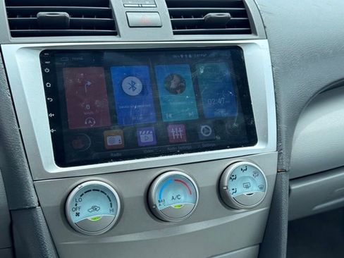 Used 2009 Toyota Camry FWD image 19