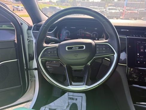 Used 2022 Jeep Grand Cherokee L Laredo AWD/4WD image 13