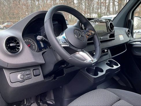 New 2026 Mercedes-Benz Sprinter 2500 image 6
