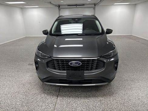 Used 2025 Ford Escape Platinum image 3