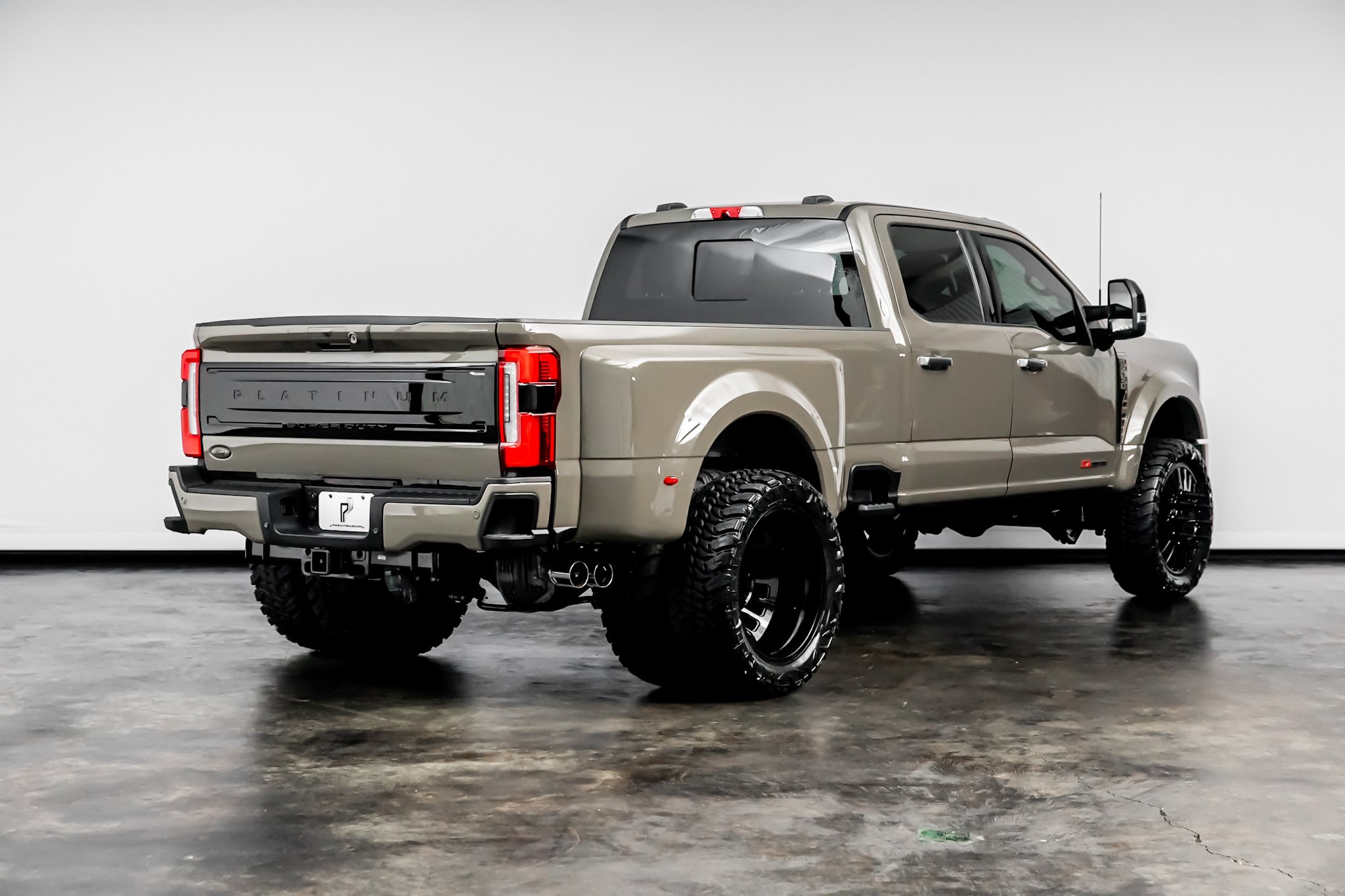 Used 2026 Ford F450 Platinum w/ Platinum Plus Package AWD/4WD image 21