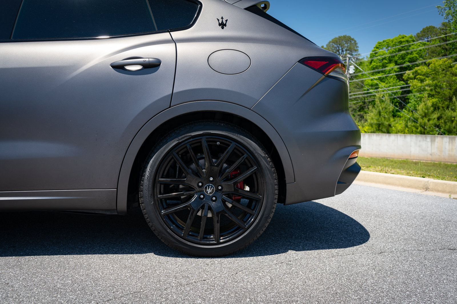 Used 2022 Maserati Levante Modena AWD/4WD image 14