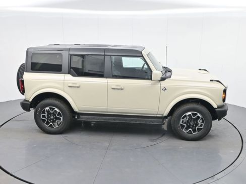 New 2025 Ford Bronco Outer Banks image 29