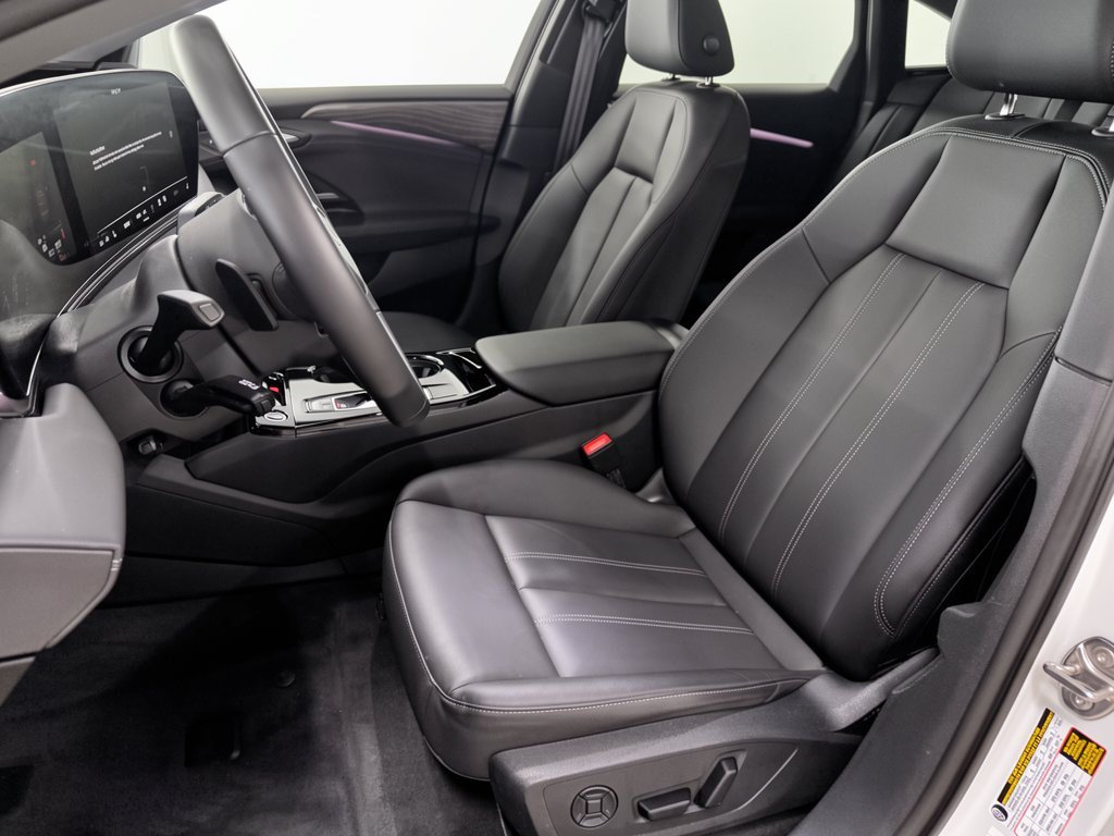 Used 2025 Audi A6 e-tron Premium Plus w/ Premium Plus RWD image 5