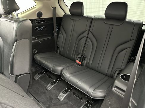 Certified 2026 Genesis GV80 2.5T Prestige AWD/4WD image 24
