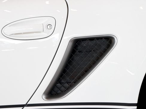 Used 2011 Porsche Boxster Spyder image 22