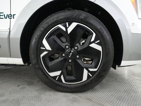 Used 2023 Kia Niro Wave w/ Wave Preserve Package FWD image 20