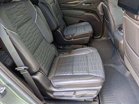 Used 2023 Cadillac Escalade Sport Platinum w/ LPO, ONYX Package image 21