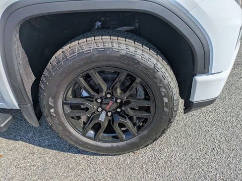New 2026 GMC Sierra 1500 Elevation image 11