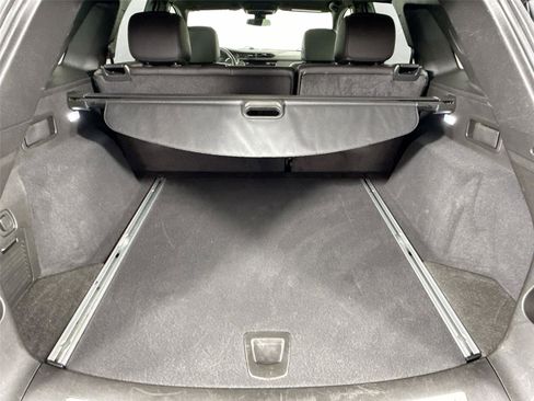 Used 2025 Cadillac XT5 Premium Luxury image 38