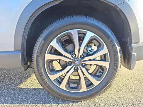 Used 2022 Subaru Forester Limited w/ Popular Package #2 image 32