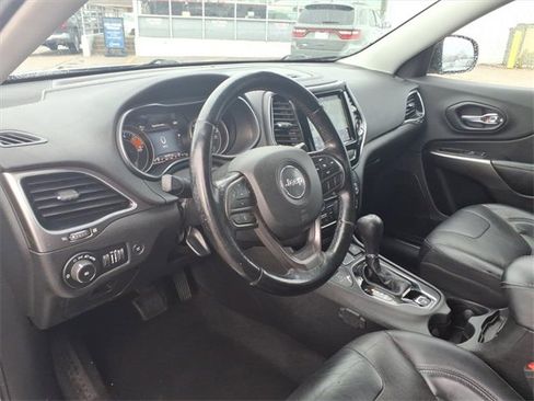 Used 2020 Jeep Cherokee Limited image 8