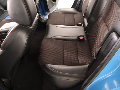 Used 2025 Nissan Kicks SR FWD image 11