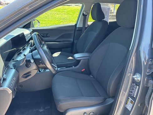 Used 2024 Hyundai Kona SEL image 6