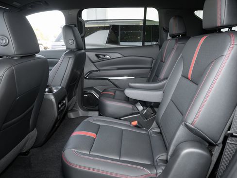 New 2026 Chevrolet Traverse RS image 33