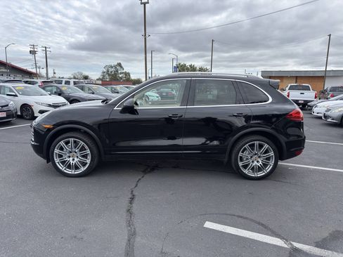 Used 2014 Porsche Cayenne S image 6