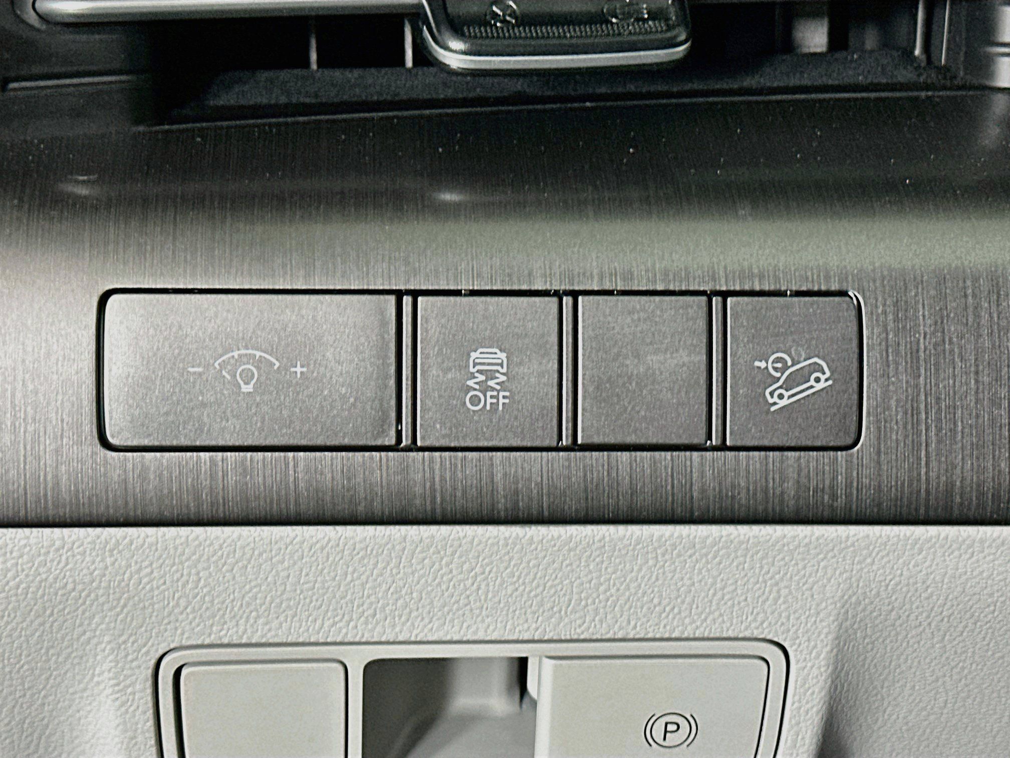 Used 2025 Hyundai Kona SEL FWD image 17