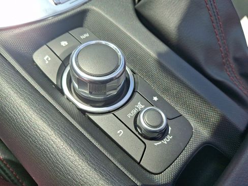 Used 2017 MAZDA MX-5 Miata RF Grand Touring RWD image 20