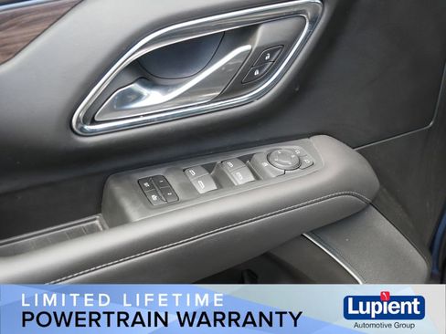 Used 2022 Chevrolet Tahoe LT AWD/4WD image 16