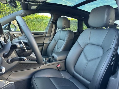 New 2026 Porsche Macan S AWD/4WD image 5