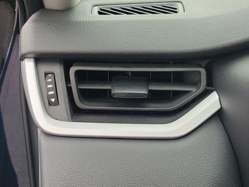 Used 2025 Toyota RAV4 XLE w/ Convenience Package image 33