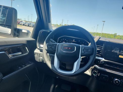 New 2026 GMC Sierra 2500 SLE w/ SLE Value Package; AWD/4WD image 11