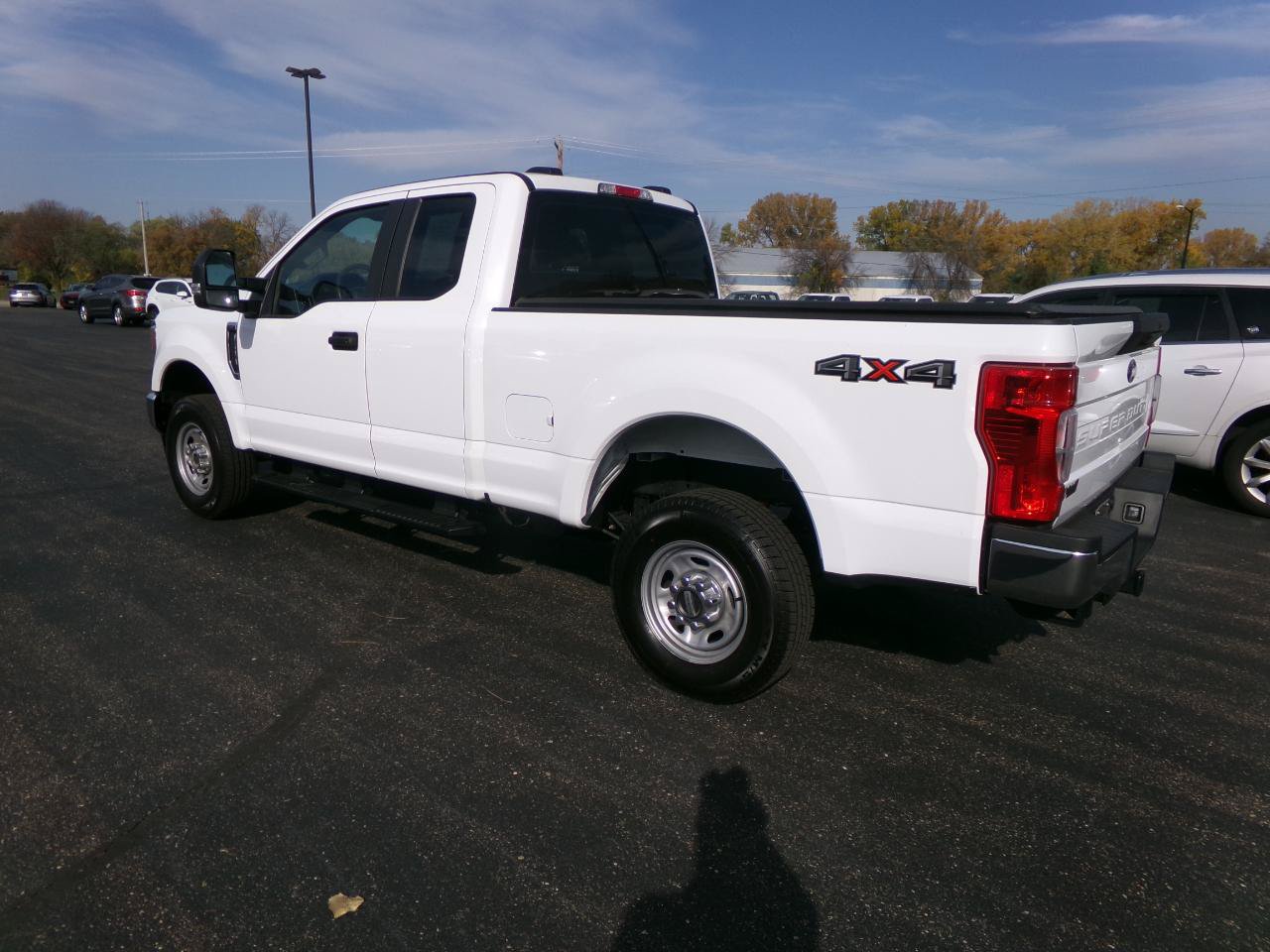 Used 2022 Ford F250 XL w/ Power Equipment Group AWD/4WD image 8