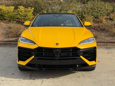 Used 2025 Lamborghini Urus SE image 8