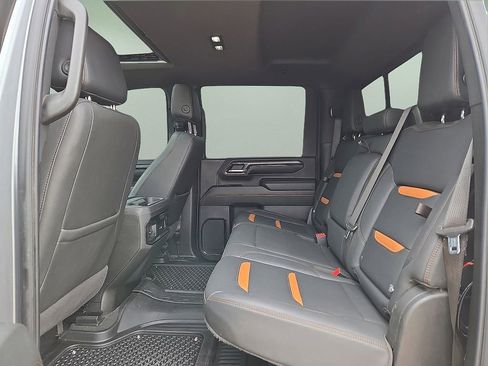 Used 2024 GMC Sierra 2500 AT4 w/ AT4 Premium Plus Package AWD/4WD image 16