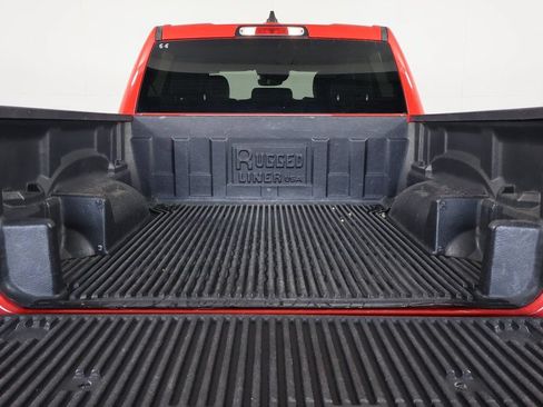 Used 2024 RAM 1500 Laramie AWD/4WD image 14