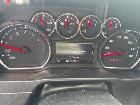 Used 2019 Chevrolet Silverado 1500 LT w/ Texas Edition RWD image 8