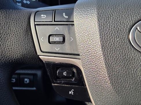 Used 2025 Toyota Camry LE image 8