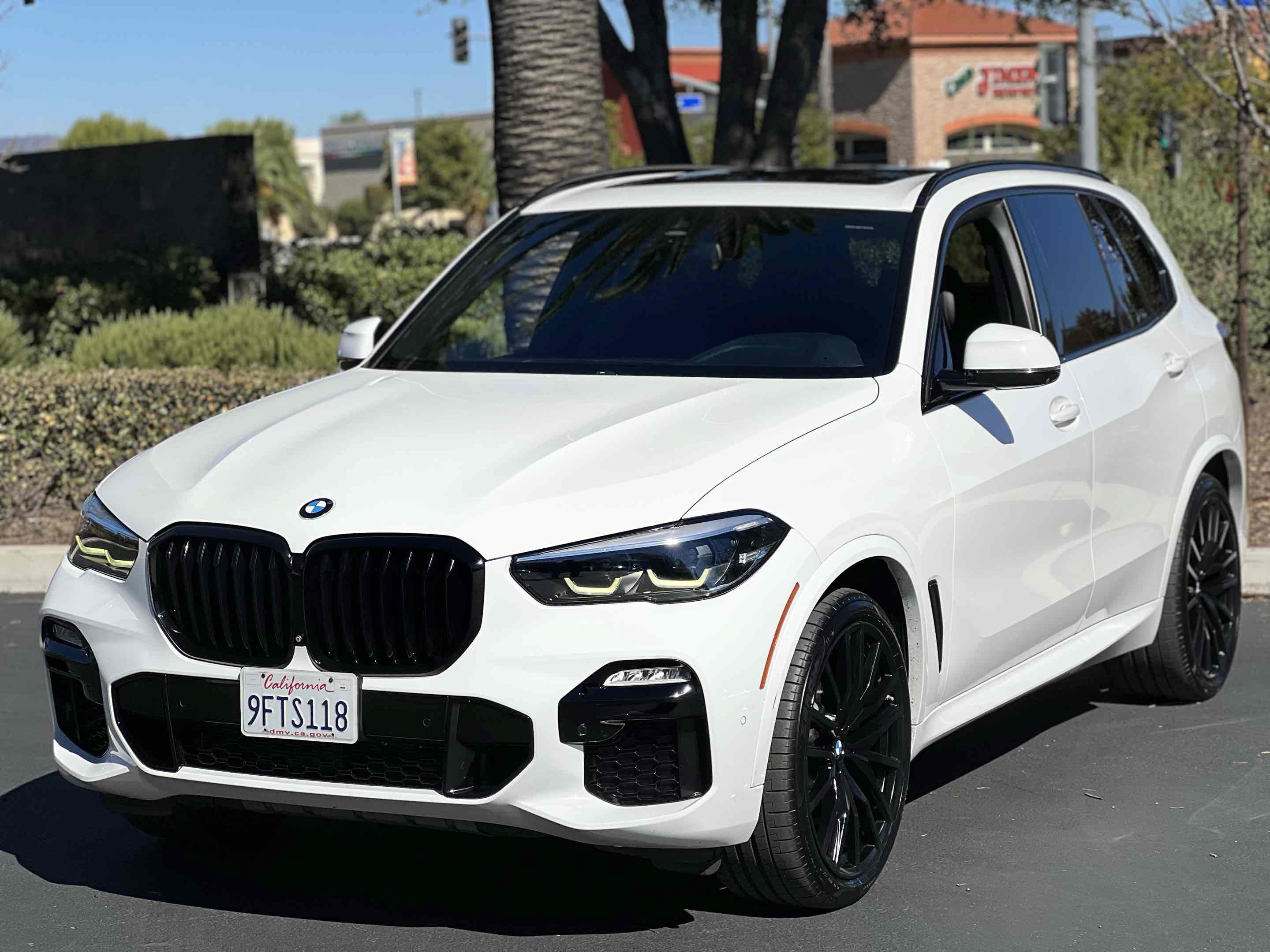 Used 2020 BMW X5 sDrive40i w/ M Sport Package RWD image 22