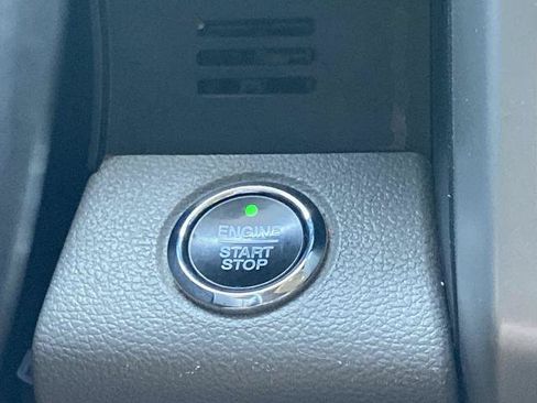 Used 2019 Ford F150 Lariat w/ Max Trailer Tow Package AWD/4WD image 13
