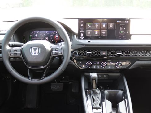 Used 2025 Honda Accord EX-L image 35